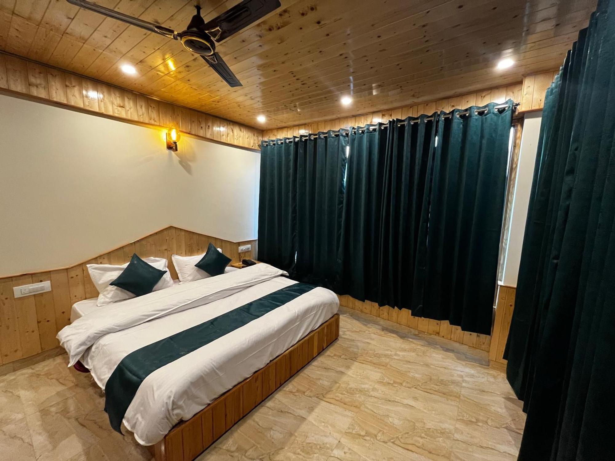Hotel Mid Orchard Kasol L River Side -Pure Veg Hotel Exterior foto
